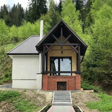 Джерело Карпат ゲストハウス